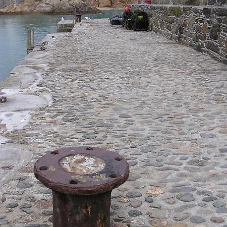 The Llawnroc Gorran Haven